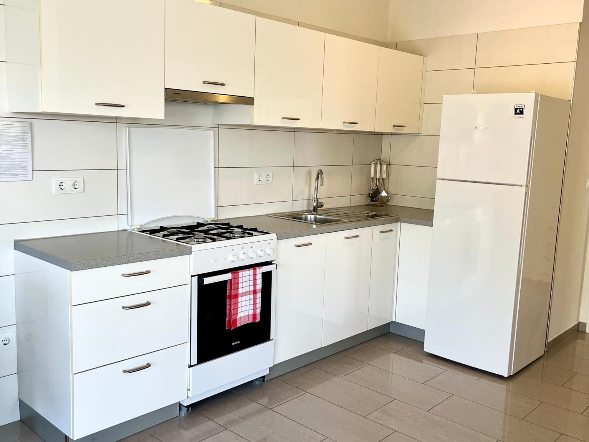 Paradise Apartments - Robinson Getaway Gdinj 外观 照片
