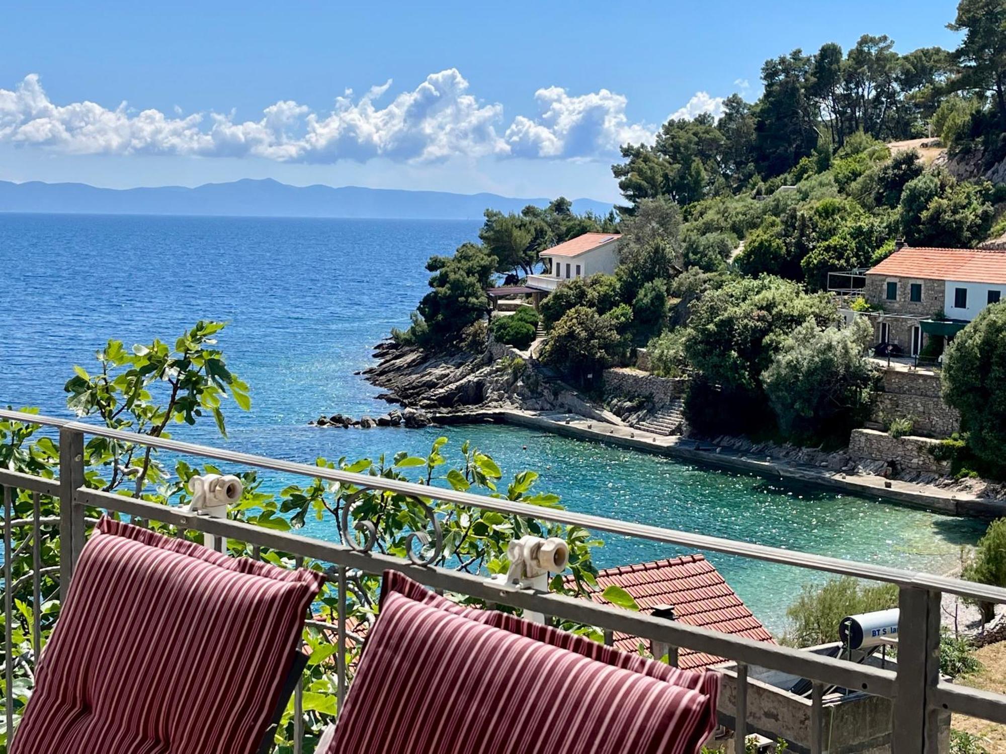 Paradise Apartments - Robinson Getaway Gdinj 外观 照片