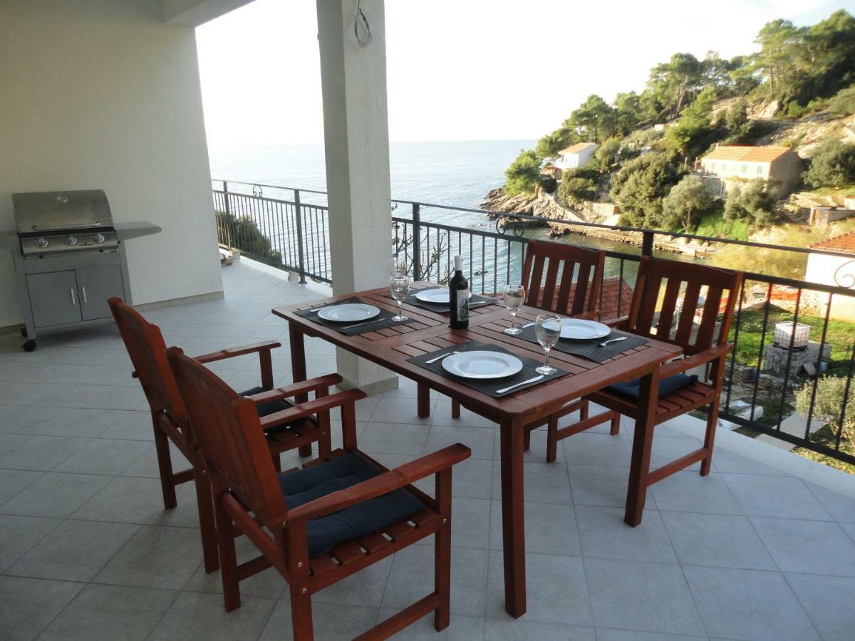 Paradise Apartments - Robinson Getaway Gdinj 外观 照片