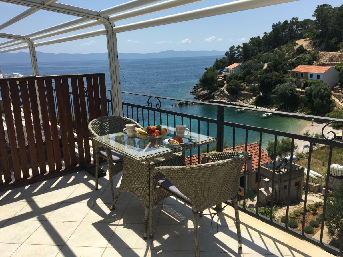 Paradise Apartments - Robinson Getaway Gdinj 外观 照片